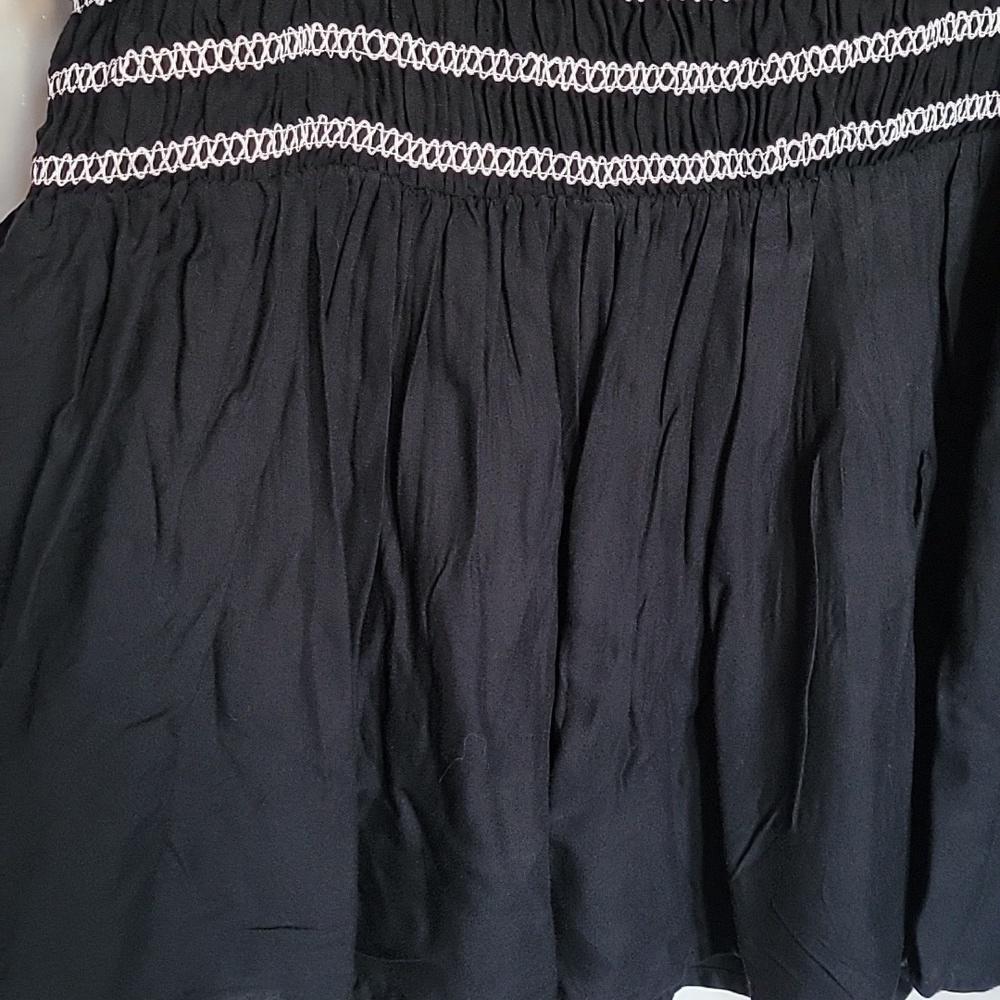 Women's black and white short sleeved shirt by SO, large. NWT. - Picture 5 of 8